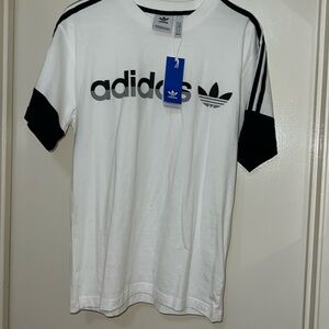 Men’s ADIDAS Short Sleeve, COTTON SHIRT! New!! MEDIUM!